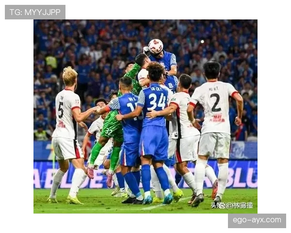 足球积分榜揭晓：争冠与保级之战持续升级，球队形势日益紧张分析